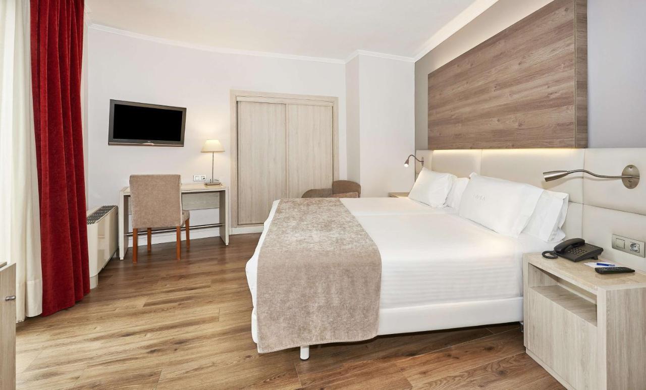 Hotel Nh Cordoba Califa Extérieur photo